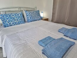 Cycladic Pleasure Houses by the Sea