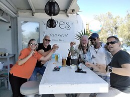Cycladic Pleasure Houses by the Sea