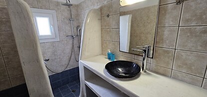 Cycladic Pleasure Houses by the Sea