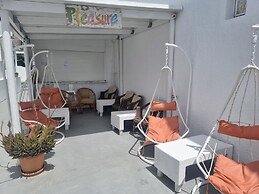 Cycladic Pleasure Houses by the Sea