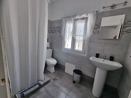 Cycladic Pleasure Houses by the Sea