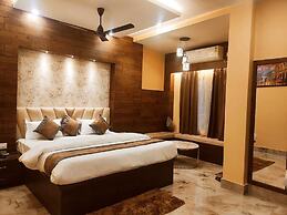 Hotel Friends Palace