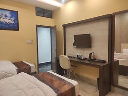 Hotel Friends Palace