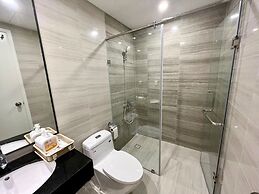 The Emerald Golf View