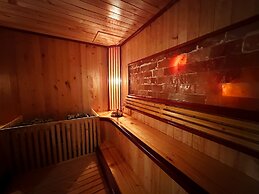 The Emerald Golf View