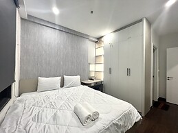 The Emerald Golf View