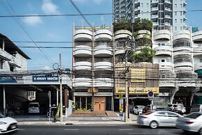 Stay Plus Hotel Bangkok