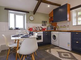 Great Brightor Cob Barn