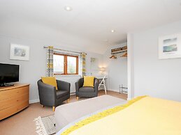 Great Brightor Cob Barn