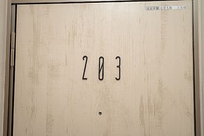 ZAITO Tokyo Luna Lane Economy Inn