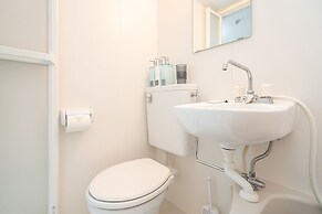 ZAITO Tokyo Luna Lane Economy Inn