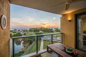 Zen by the Ocean - 1 BR Executive Apt