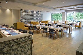 Hotel Poonam Residency