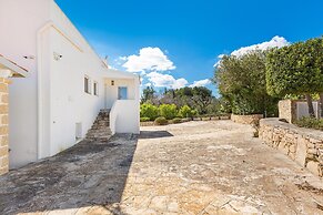 3366 Villa Amoenitas by Perle di Puglia