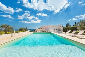 3366 Villa Amoenitas by Perle di Puglia