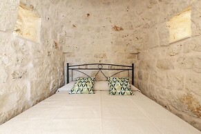 3360 Trulli Pangi by Perle di Puglia