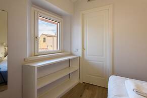 Santa Croce Top by Mmega