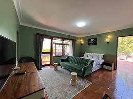 Pangolin Nest Boutique Hotel