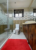 Pangolin Nest Boutique Hotel