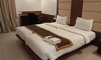 Fabhotel Prime Ivy Studio