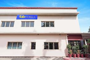 FabHotel The Dayal