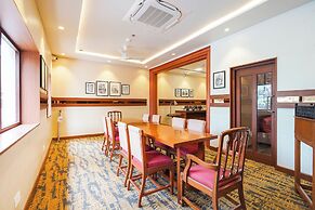 FabHotel The Dayal