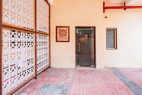FabHotel The Dayal