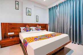 Fabhotel Crystal Inn