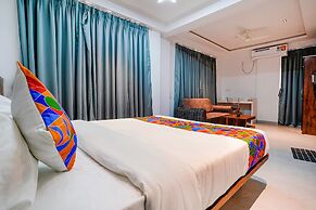 Fabhotel Crystal Inn