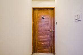 Fabhotel Crystal Inn