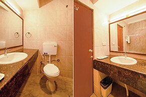 Fabhotel Royale Basant Residency