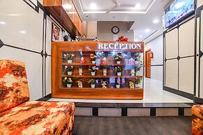 Fabhotel Royal Palace