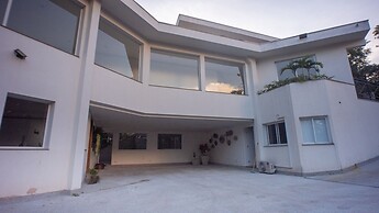 Mansão na Granja Viana