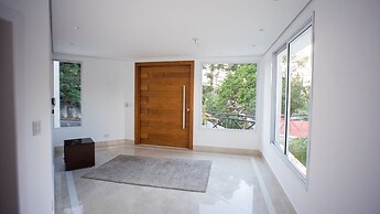 Mansão na Granja Viana