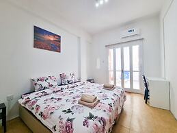 CityCenter Rooms Next to the Beach