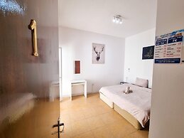 CityCenter Rooms Next to the Beach