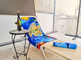 CityCenter Rooms Next to the Beach