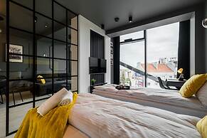 Q18 ApartHotel
