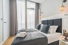 Q18 ApartHotel