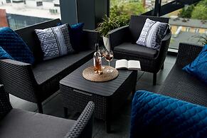 Q18 ApartHotel