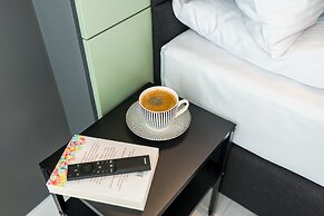 Q18 ApartHotel