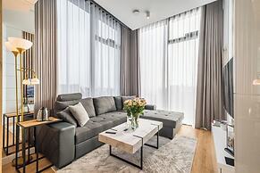 Q18 ApartHotel