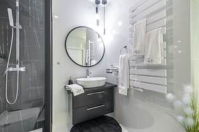 Q18 ApartHotel