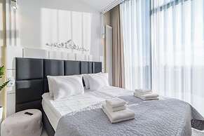 Q18 ApartHotel