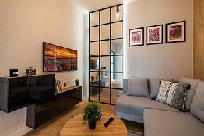 Q18 ApartHotel