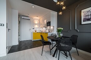Q18 ApartHotel