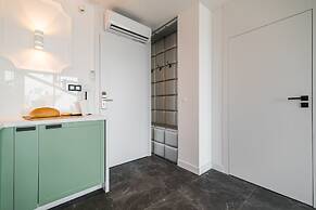 Q18 ApartHotel