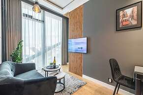 Q18 ApartHotel