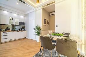 Q18 ApartHotel