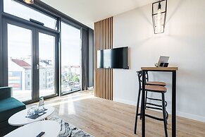 Q18 ApartHotel